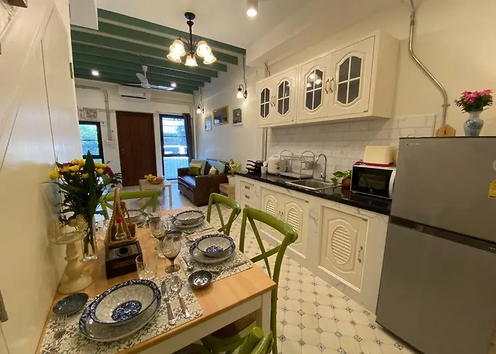 1 Min Walk To Bts, 3 Bed 3 Bath, Entire House Bangkok